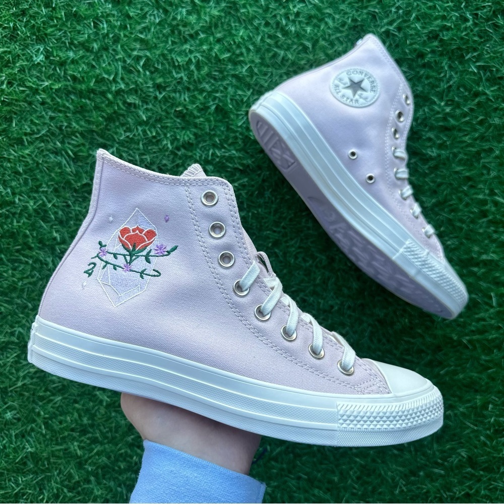 🎁Converse Chuck Taylor All Star Ctas Hi Barely Rose Crystal Magic - Picture 3 of 10